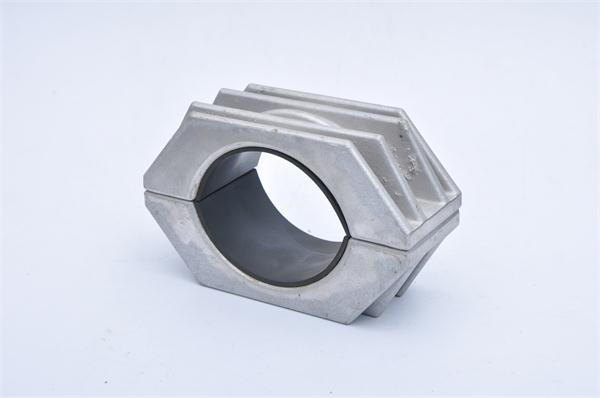 Metal cable clamps